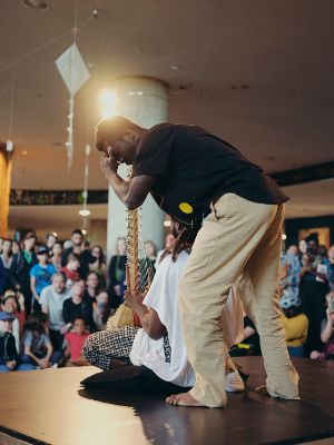 Tanka Fonta, Eden Meier, Saliou Cissokho, Sound Performance as part of Acts of Opening Again: A Choreography of Conviviality, Haus der Kulturen der Welt (HKW), 3.6.2023. Courtesy the artists.
