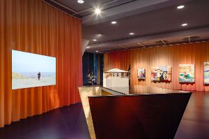 Ausstellungsansicht, Haus der Kulturen der Welt (HKW), 2023. Ausstellungsdesign: 2050+
