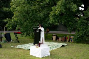 Performance by Luiza Prado, Haus der Kulturen der Welt (HKW), 13.8.2023.&nbsp;
