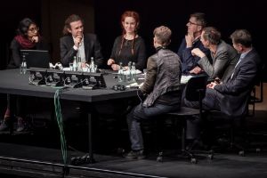 Abschlussdiskussion mit Dieter Hiller, Stephanie LeMenager, Jens Soentgen, Oxana Timofeeva, Alexander Klose & Benjamin Steininger. 1948 Unbound: Hydrocarbons
Filmische Mehrkanal-Installation
1.12.2017