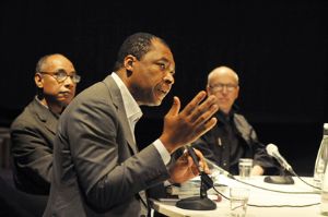 Berlin Documentary Forum 1. Okwui Enwezor, Tony Cokes, Ecke Bonk