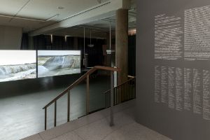 Das Anthropozän-Projekt | Ein Bericht. Anthropocene Observatory: # 4 The Dark Abyss of Time. Ein Projekt von Armin Linke, Territorial Agency (Ann-Sofi Rönnskog und John Palmesino) und Anselm Franke, 17.10.-08.12.2014, Ausstellungsansicht