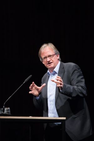 Democracy Lecture 2016: Paul Mason – Nach dem Kapitalismus?!