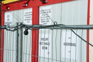 Former West. Dokumente, Konstellationen, Ausblicke