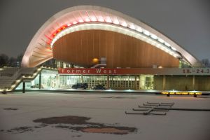 Former West. Dokumente, Konstellationen, Ausblicke