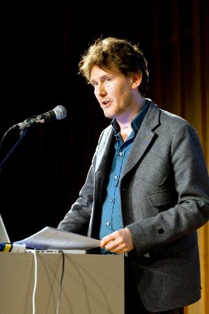 Former West. Dokumente, Konstellationen, Ausblicke