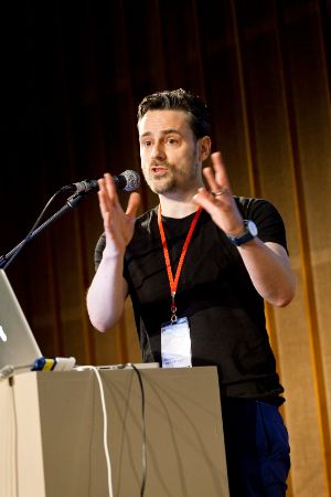 Former West. Dokumente, Konstellationen, Ausblicke