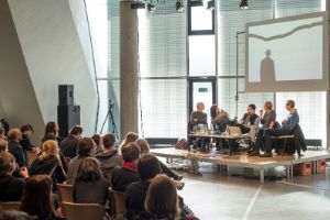 Former West. Dokumente, Konstellationen, Ausblicke