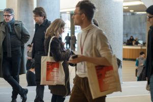 Former West. Dokumente, Konstellationen, Ausblicke