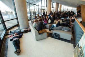 Former West. Dokumente, Konstellationen, Ausblicke