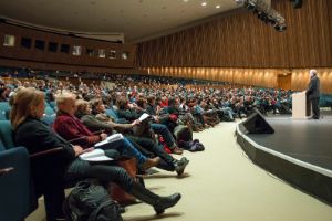 Former West. Dokumente, Konstellationen, Ausblicke