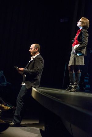 Former West. Dokumente, Konstellationen, Ausblicke