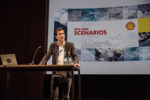 Technosphärenwissen. The Scenario Mode mit Sebastian Vehlken