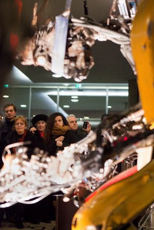 Unmenschliche Musik. Compositions by Machines, by Animals and by Accident