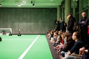 Unmenschliche Musik. Compositions by Machines, by Animals and by Accident