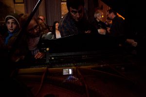 Unmenschliche Musik. Compositions by Machines, by Animals and by Accident