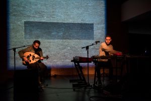 Zivilgesellschaft 4.0 – Geflüchtete und digitale Selbstorganisation. Kaan Wafi (Syrischer Musik-Produzent) und Raman Khalaf (Oud Spieler)